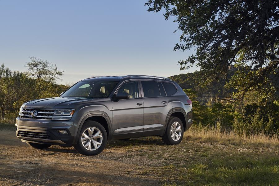 Volkswagen Atlas V6 4Motion 2017 года  (фото 8 из 52)